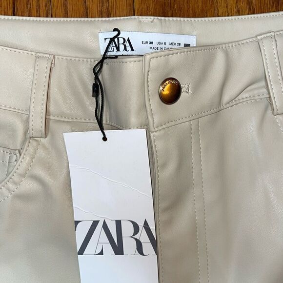 ZARAāFAUXĀ LEATHERāHIGHāRISEāMOMāFITāPANTSāSIZEāMEDIUM - Picture 3 of 9